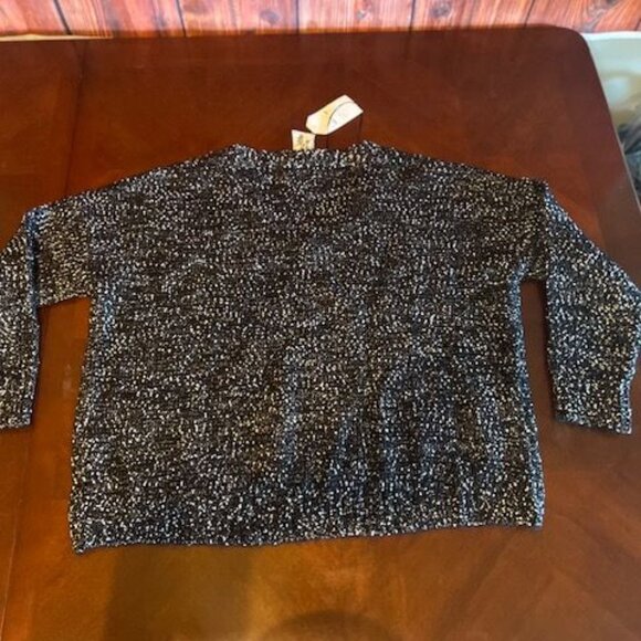 Sadie & Sage Womens Black & White Acrylic Sweater V neck size small - Picture 8 of 8